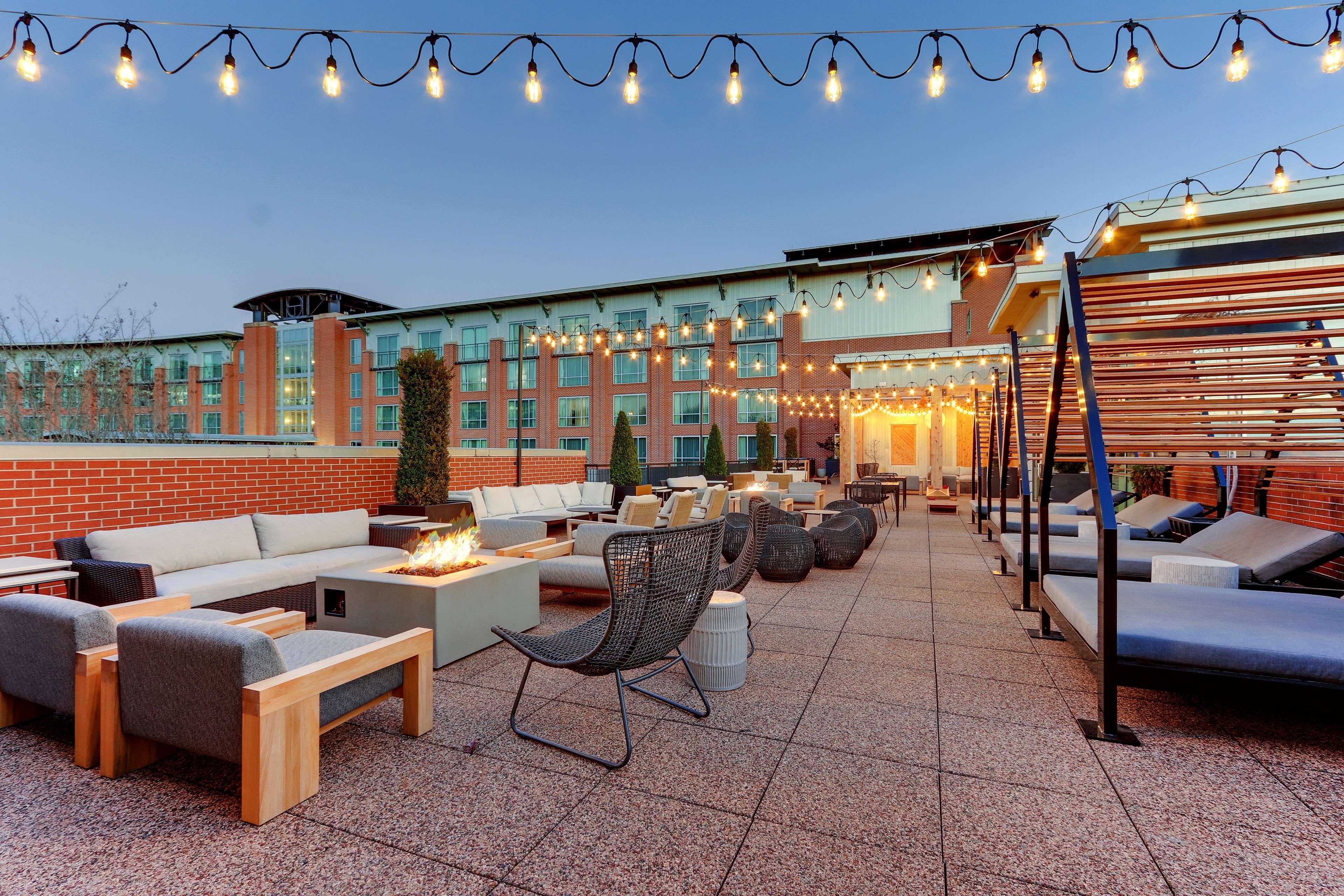 The Chattanoogan Hotel, Curio Collection By Hilton Exterior photo
